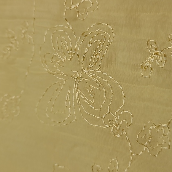 💲1️⃣ Laura Petites Yellow Embroidered Flowers Button-down 3/4 Slv Blouse Sz Sm - Picture 7 of 8